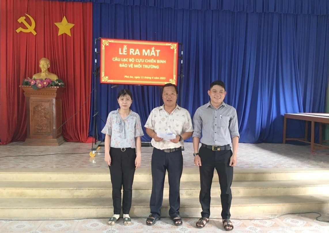 Hình ra mắt Câu lạc Bộ